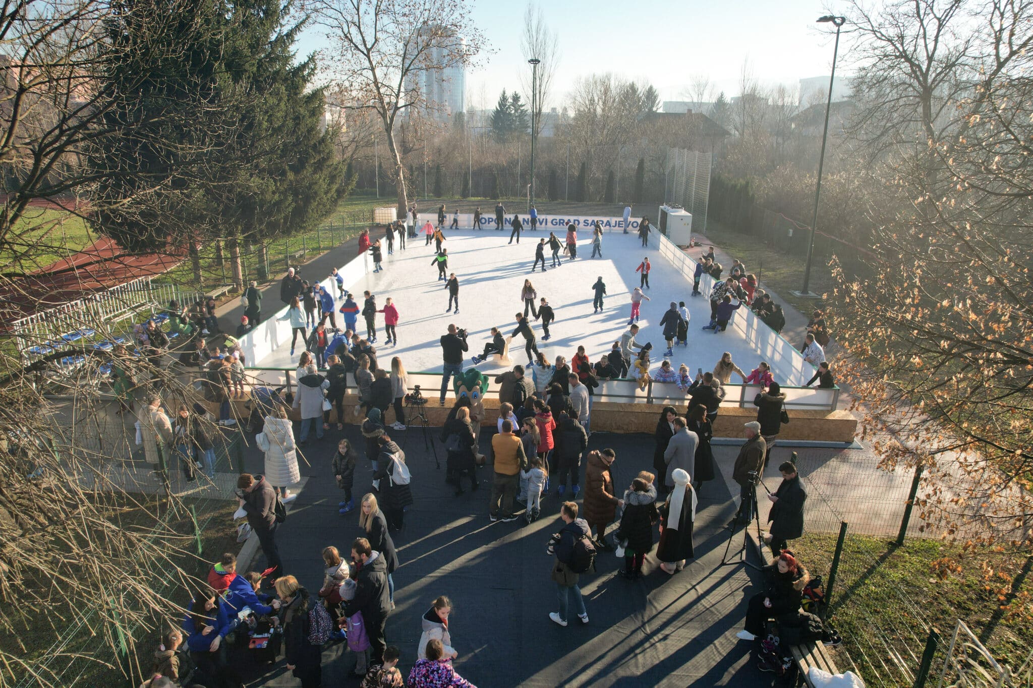 You are currently viewing ZAVRŠENA SEZONA KLIZANJA U CENTRU “SAFET ZAJKO”