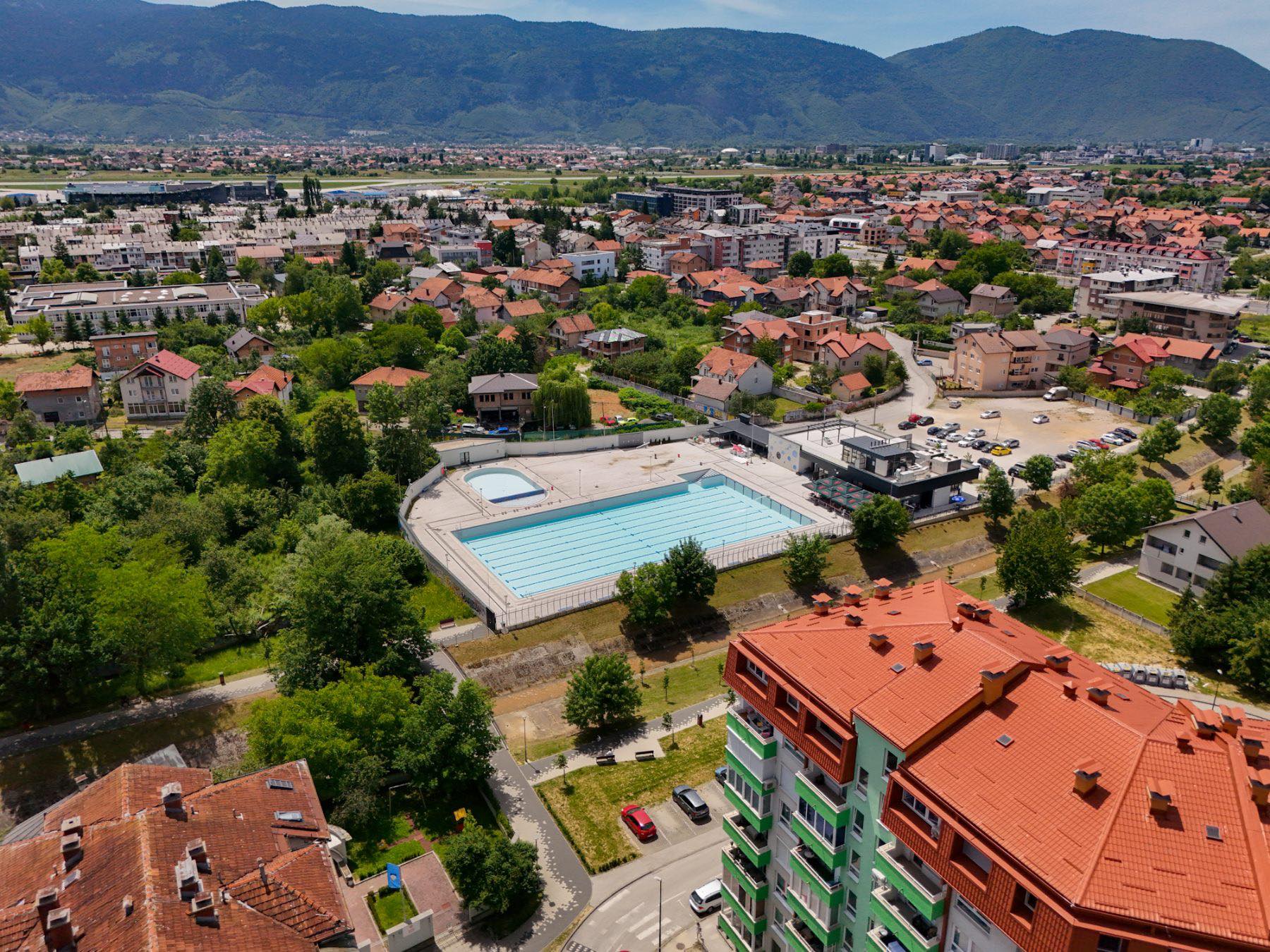 Read more about the article OBAVJEŠTENJE – RADNO VRIJEME OLIMPIJSKOG BAZENA DOBRINJA