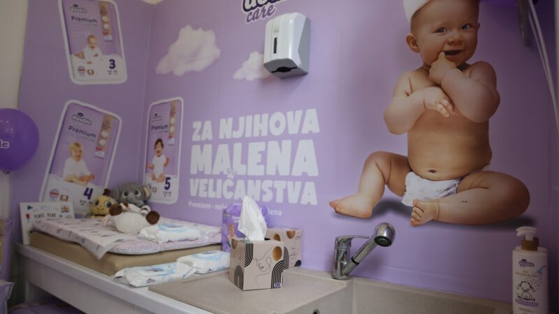Uz podršku kompanije Violeta Double Care obnovljena prostorija za bebe u Centru “Safet Zajko”